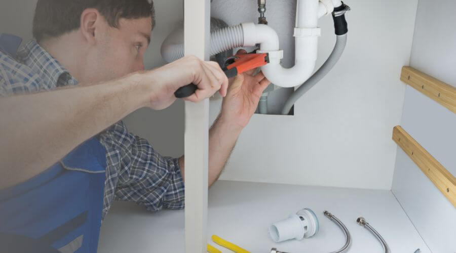 Local expert plumbing services in Hawaiian Gardens, CA